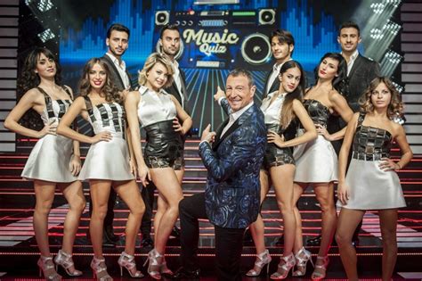 programma tv stasera sorrisi e canzoni|programmi stasera tv lista completa.